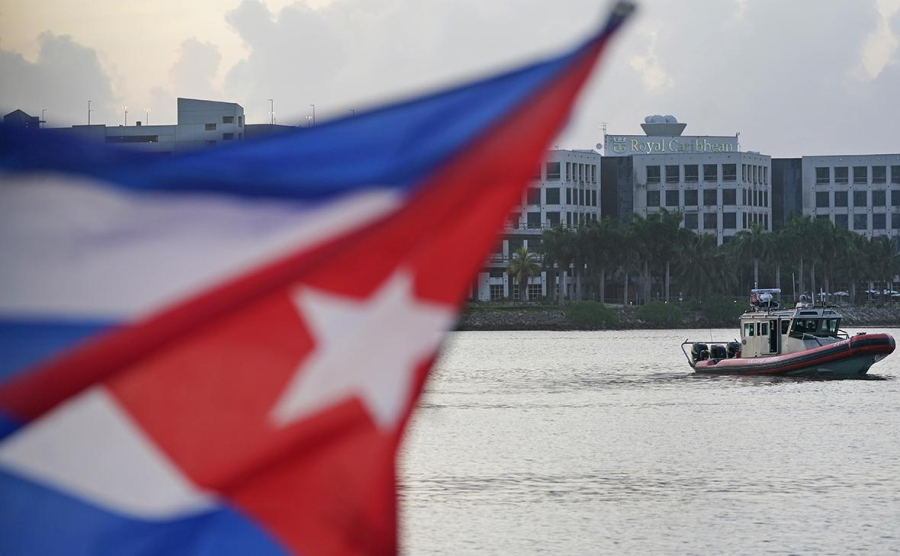 Катер под флагом США вторгся в воды Кубы и открыл стрельбу