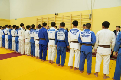 Школьный зал дзюдо начал работу в Астане