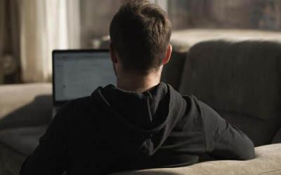 ФСБ заинтересовалась телеграм-каналами, в которых травят свердловских школьников