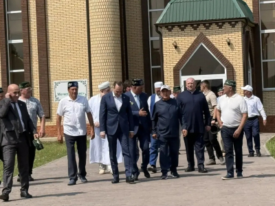 Минниханов посетил татарские подворья и Сабантуй в Мордовии