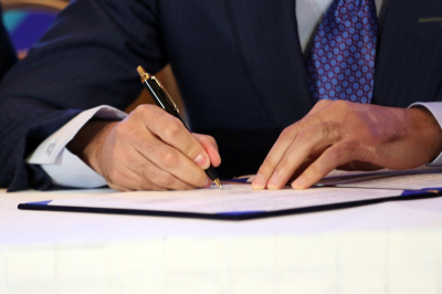 В Казахстане введены законодательные ограничения на пропаганду ЛГБТ и педофилии