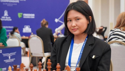 Казахстанский гроссмейстер Бибисара Асаубаева выиграла шахматный турнир в Москве