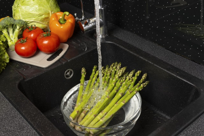 Эксперт по ЖКХ рассказал, как сократить расход холодной воды в быту