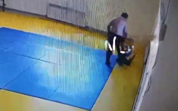 Мальчика избили в детдоме Атырау, но полиция закрыла дело